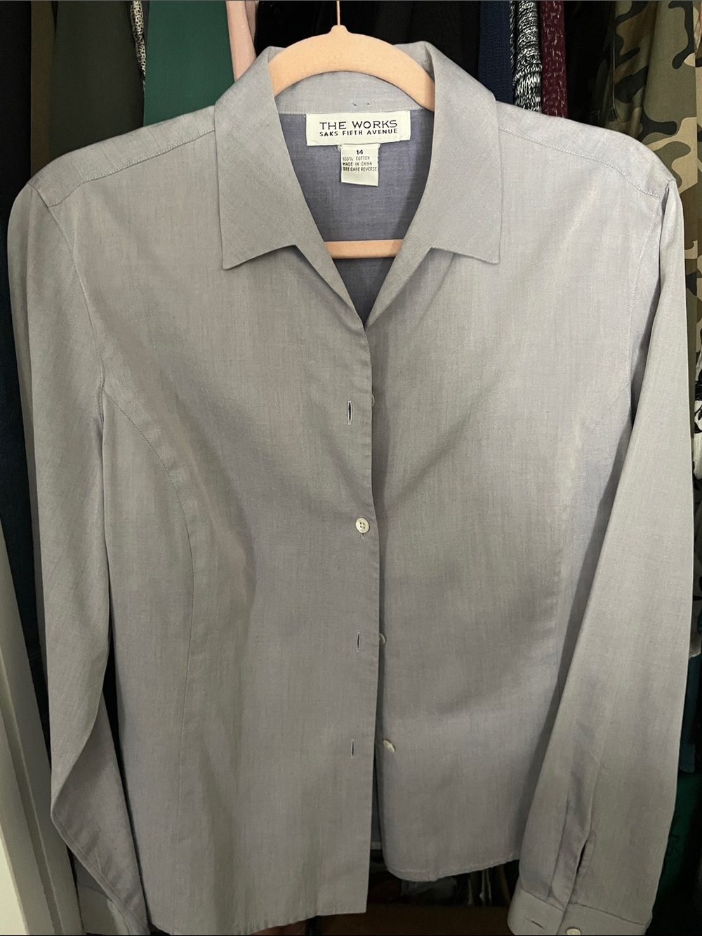 Saks Fifth Ave Gray Button-Up Shirt
Women’s Office Formal Business Corp 14